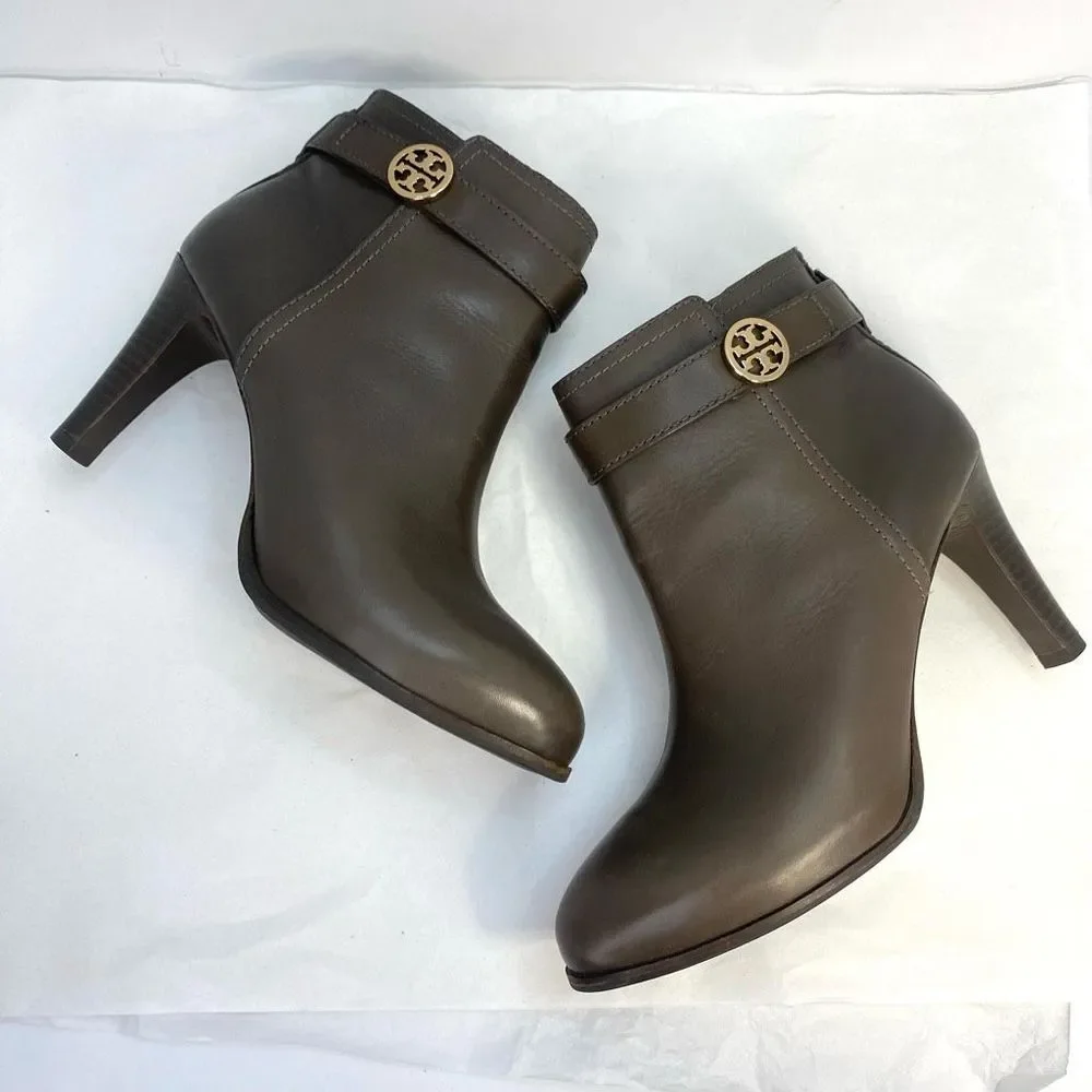 🫒Tory Burch Olive Brown Leather Ankle Booties with Gold Logo